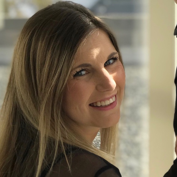 Meet your Posher, Mirasha